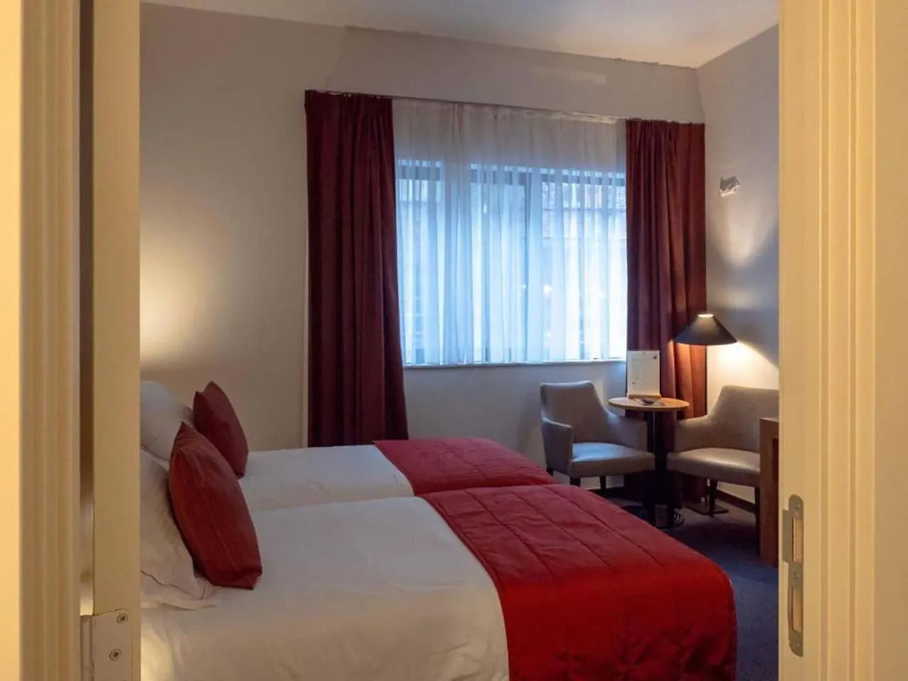 Budget Rooms By Ghent River Belgia