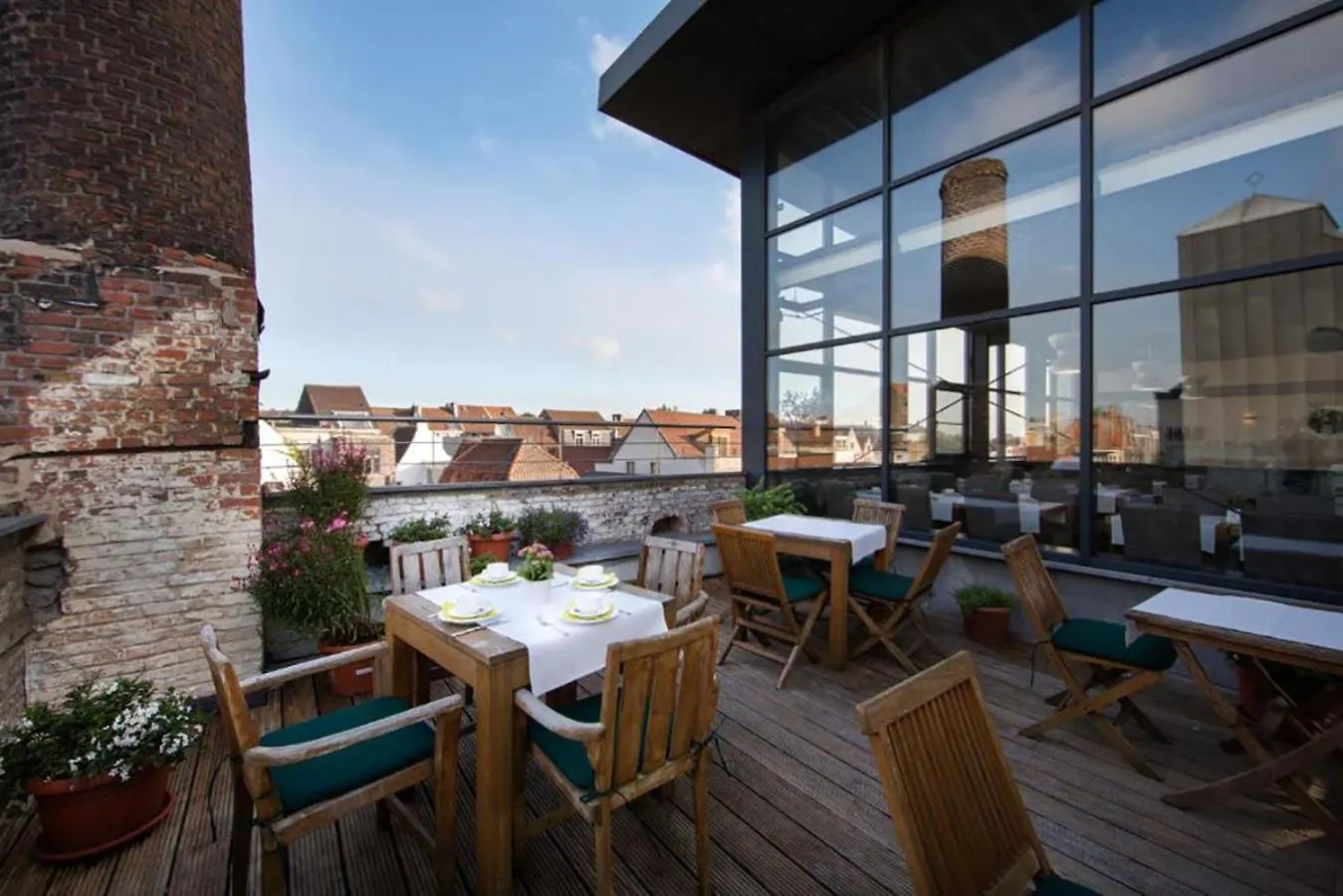 Hotel Budget Rooms By Ghent River Belgia
