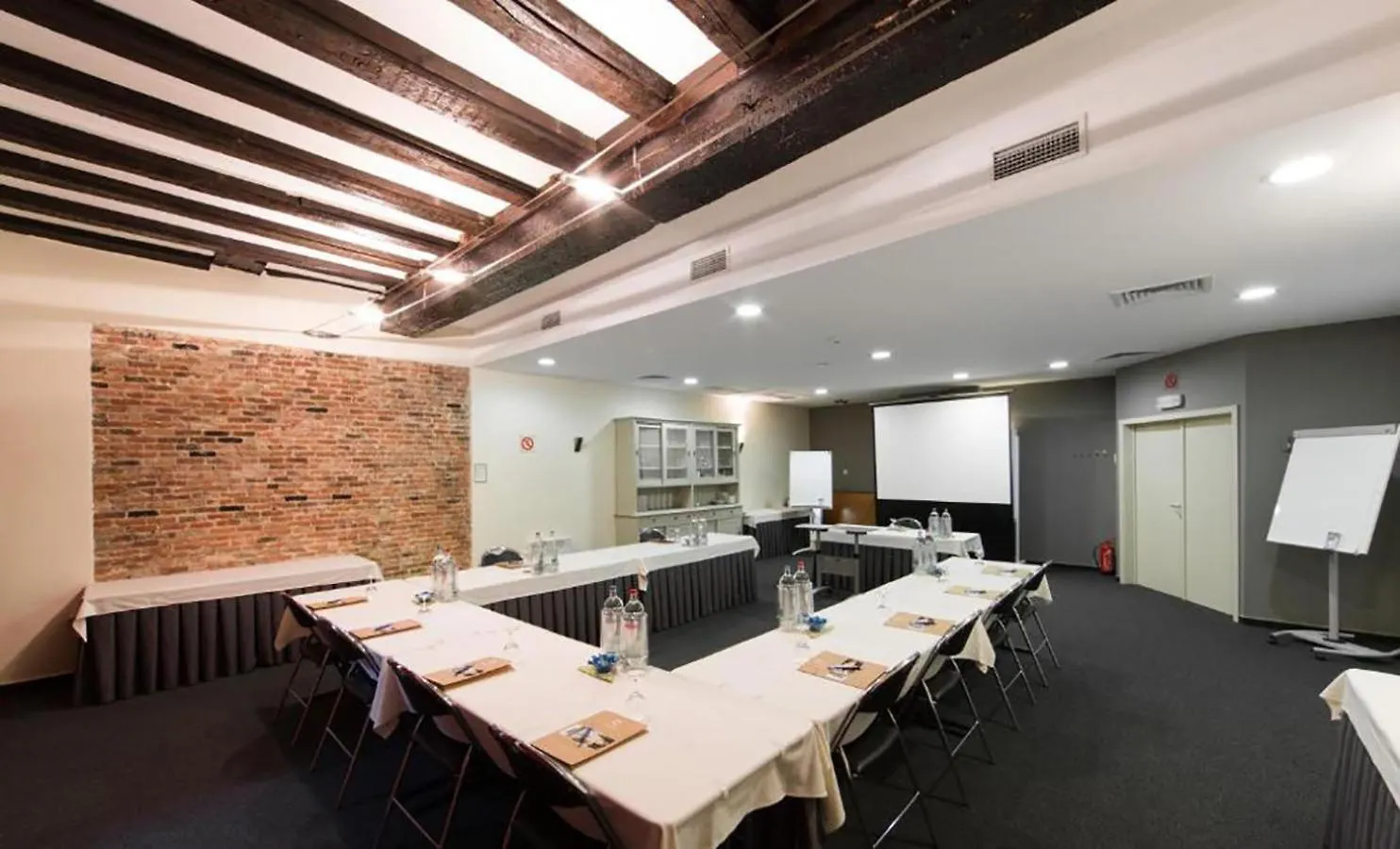 Budget Rooms By Ghent River 0*,  Belgia